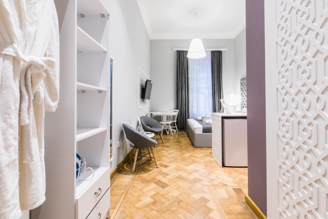 Kuxos Machabeli 2 Studio Тбилиси Экстерьер фото